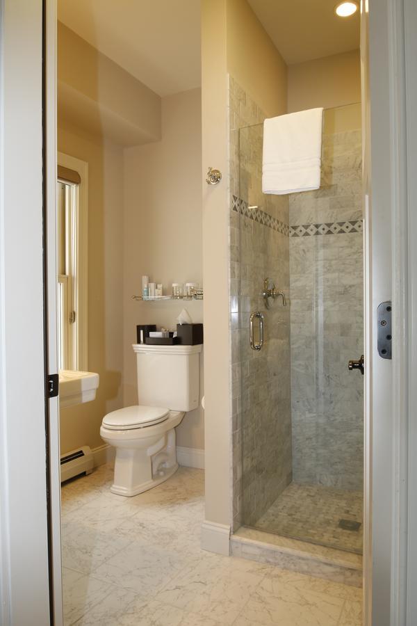 The Vermont House 3* Wilmington